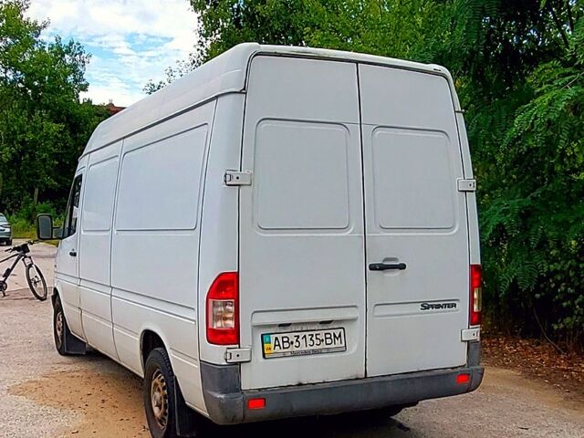 Білий Мерседес Sprinter, об'ємом двигуна 2.1 л та пробігом 370 тис. км за 8200 $, фото 4 на Automoto.ua