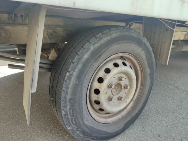 Белый Мерседес Sprinter, объемом двигателя 2 л и пробегом 300 тыс. км за 6000 $, фото 7 на Automoto.ua