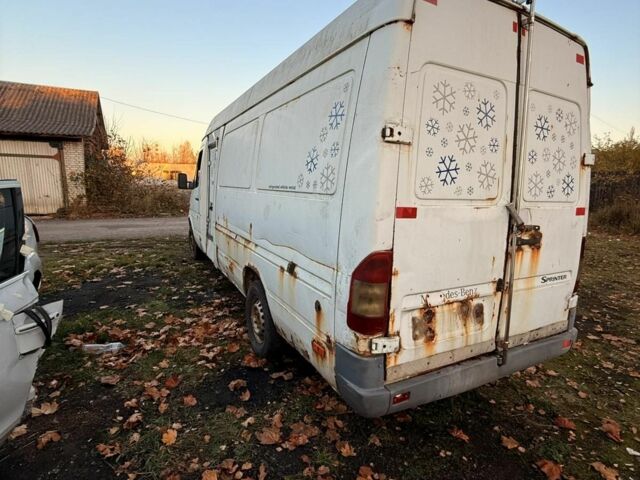 Белый Мерседес Sprinter, объемом двигателя 0 л и пробегом 308 тыс. км за 1500 $, фото 5 на Automoto.ua