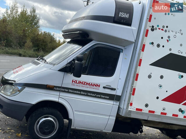 Белый Мерседес Sprinter, объемом двигателя 2.7 л и пробегом 430 тыс. км за 13500 $, фото 28 на Automoto.ua