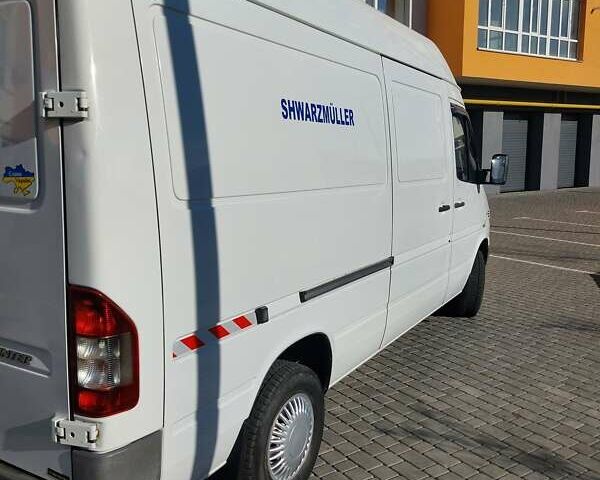 Белый Мерседес Sprinter, объемом двигателя 0 л и пробегом 375 тыс. км за 10000 $, фото 16 на Automoto.ua