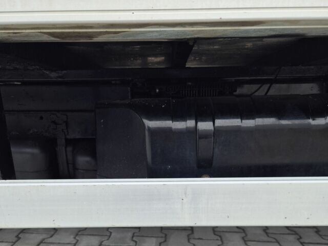 Білий Мерседес Sprinter, об'ємом двигуна 2.7 л та пробігом 796 тис. км за 14500 $, фото 7 на Automoto.ua