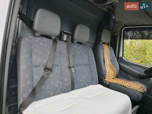 Белый Мерседес Sprinter, объемом двигателя 2.1 л и пробегом 656 тыс. км за 6500 $, фото 16 на Automoto.ua