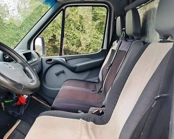 Белый Мерседес Sprinter, объемом двигателя 2.1 л и пробегом 476 тыс. км за 8700 $, фото 8 на Automoto.ua