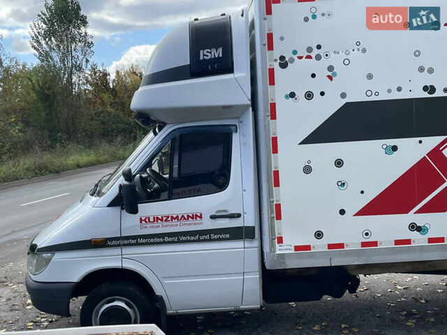 Белый Мерседес Sprinter, объемом двигателя 2.7 л и пробегом 430 тыс. км за 13500 $, фото 27 на Automoto.ua