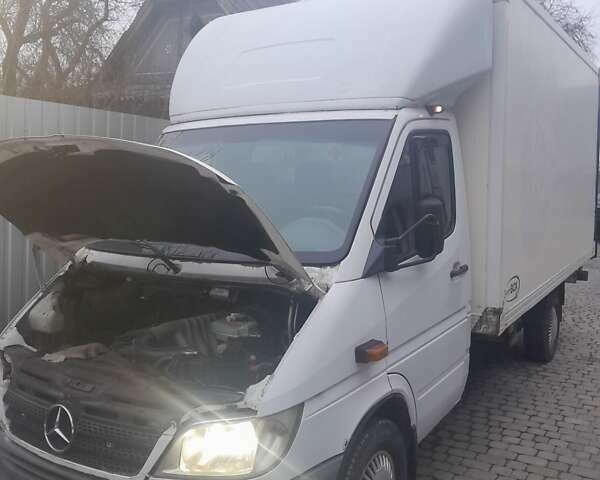 Белый Мерседес Sprinter, объемом двигателя 2.7 л и пробегом 510 тыс. км за 12500 $, фото 19 на Automoto.ua