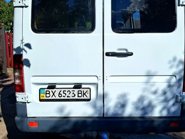 Белый Мерседес Sprinter, объемом двигателя 2.1 л и пробегом 524 тыс. км за 9500 $, фото 5 на Automoto.ua
