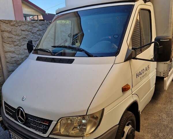 Білий Мерседес Sprinter, об'ємом двигуна 2.69 л та пробігом 4 тис. км за 14900 $, фото 2 на Automoto.ua