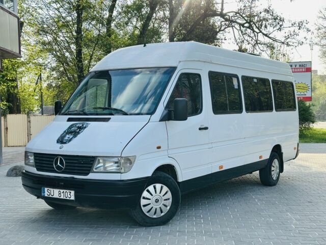 Белый Мерседес Sprinter, объемом двигателя 2.9 л и пробегом 300 тыс. км за 3200 $, фото 1 на Automoto.ua