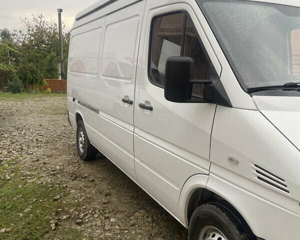 Білий Мерседес Sprinter, об'ємом двигуна 2.1 л та пробігом 180 тис. км за 15000 $, фото 6 на Automoto.ua
