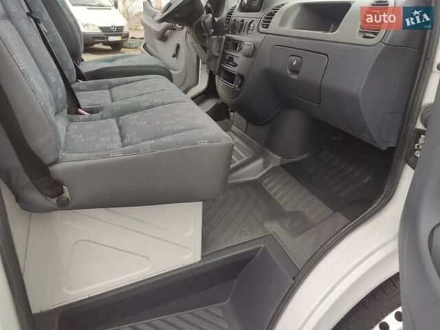 Белый Мерседес Sprinter, объемом двигателя 0 л и пробегом 298 тыс. км за 17500 $, фото 21 на Automoto.ua