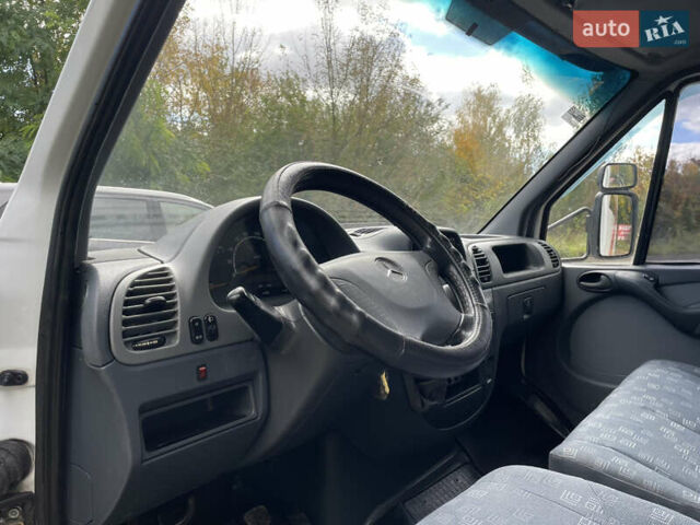 Белый Мерседес Sprinter, объемом двигателя 2.7 л и пробегом 430 тыс. км за 13500 $, фото 44 на Automoto.ua