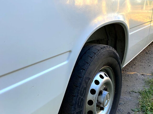 Белый Мерседес Sprinter, объемом двигателя 2.2 л и пробегом 570 тыс. км за 7200 $, фото 12 на Automoto.ua