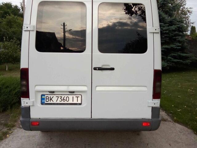 Белый Мерседес Sprinter, объемом двигателя 2.2 л и пробегом 463 тыс. км за 7600 $, фото 8 на Automoto.ua