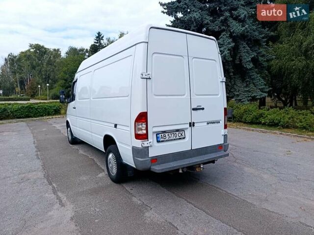 Білий Мерседес Sprinter, об'ємом двигуна 2.2 л та пробігом 252 тис. км за 11000 $, фото 5 на Automoto.ua