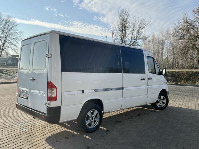 Белый Мерседес Sprinter, объемом двигателя 0 л и пробегом 600 тыс. км за 6500 $, фото 6 на Automoto.ua
