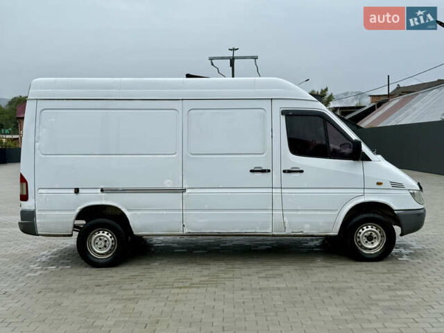 Білий Мерседес Sprinter, об'ємом двигуна 2.2 л та пробігом 418 тис. км за 5500 $, фото 5 на Automoto.ua