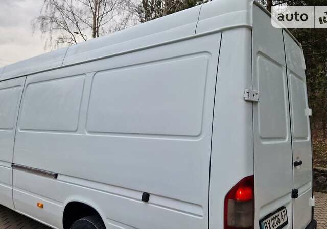 Білий Мерседес Sprinter, об'ємом двигуна 2.2 л та пробігом 420 тис. км за 9900 $, фото 17 на Automoto.ua