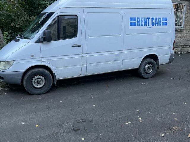 Білий Мерседес Sprinter, об'ємом двигуна 2.2 л та пробігом 650 тис. км за 6250 $, фото 1 на Automoto.ua