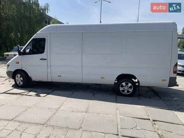 Белый Мерседес Sprinter, объемом двигателя 2.69 л и пробегом 625 тыс. км за 11999 $, фото 10 на Automoto.ua