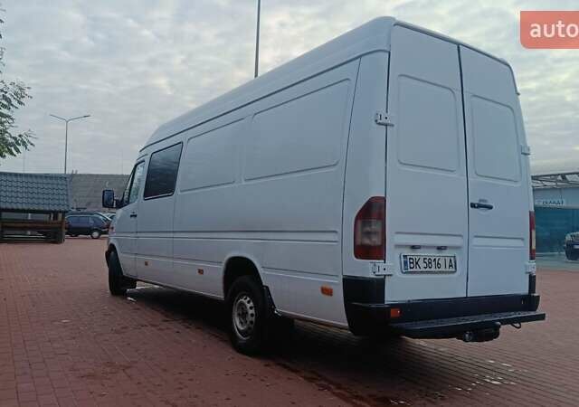 Білий Мерседес Sprinter, об'ємом двигуна 2.69 л та пробігом 630 тис. км за 9500 $, фото 1 на Automoto.ua