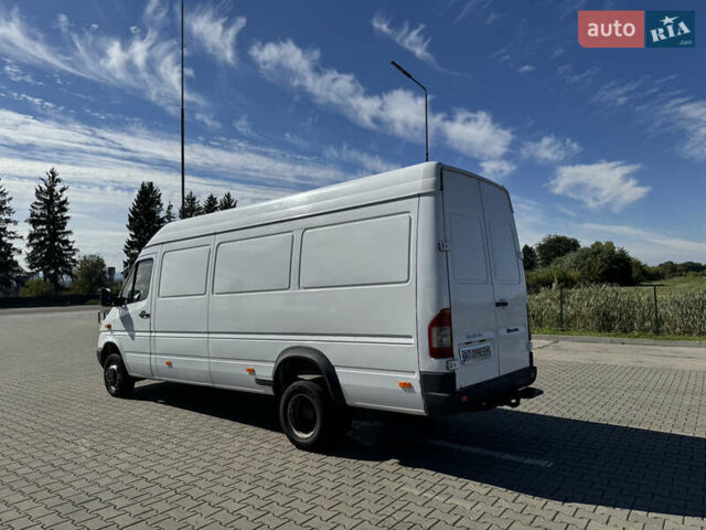 Белый Мерседес Sprinter, объемом двигателя 2.7 л и пробегом 450 тыс. км за 17000 $, фото 10 на Automoto.ua