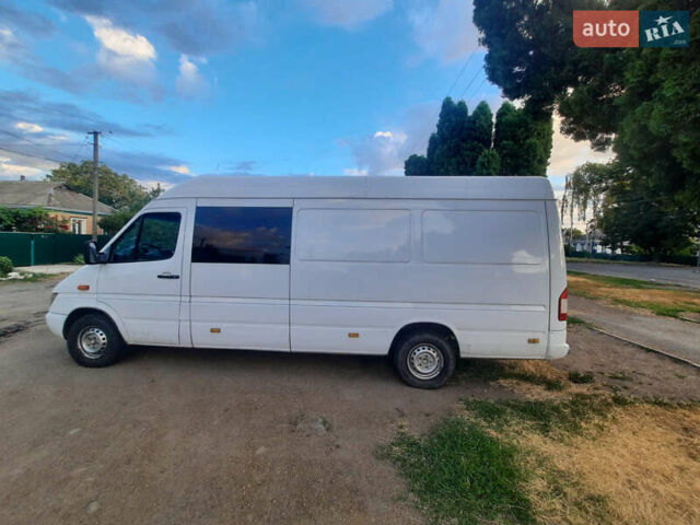 Белый Мерседес Sprinter, объемом двигателя 2.7 л и пробегом 874 тыс. км за 8500 $, фото 14 на Automoto.ua