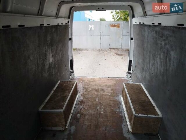 Білий Мерседес Sprinter, об'ємом двигуна 2.7 л та пробігом 560 тис. км за 14498 $, фото 12 на Automoto.ua