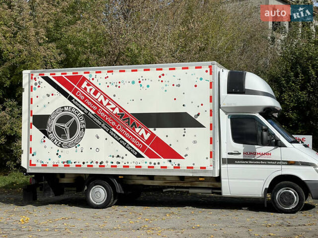 Белый Мерседес Sprinter, объемом двигателя 2.7 л и пробегом 430 тыс. км за 13500 $, фото 7 на Automoto.ua