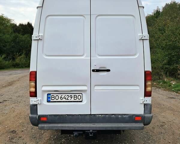 Белый Мерседес Sprinter, объемом двигателя 2.1 л и пробегом 476 тыс. км за 8700 $, фото 5 на Automoto.ua