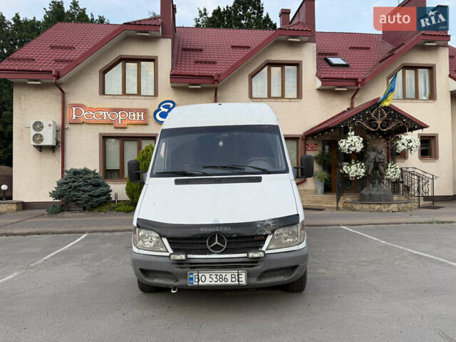 Белый Мерседес Sprinter, объемом двигателя 2.2 л и пробегом 480 тыс. км за 7250 $, фото 1 на Automoto.ua