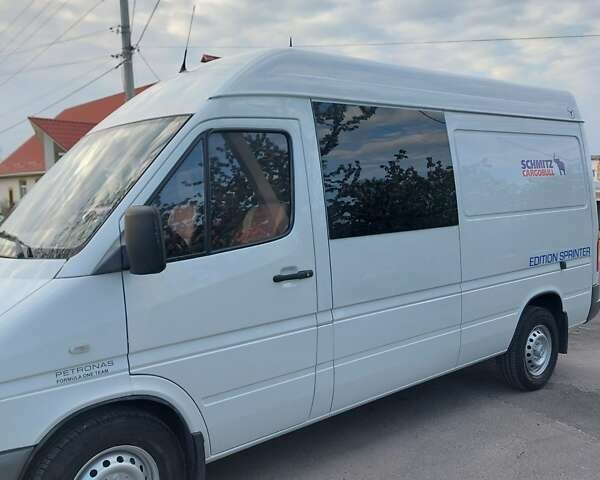 Белый Мерседес Sprinter, объемом двигателя 2.2 л и пробегом 301 тыс. км за 10600 $, фото 33 на Automoto.ua