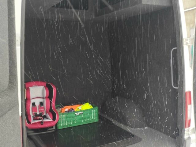 Белый Мерседес Sprinter, объемом двигателя 2.1 л и пробегом 262 тыс. км за 12000 $, фото 5 на Automoto.ua