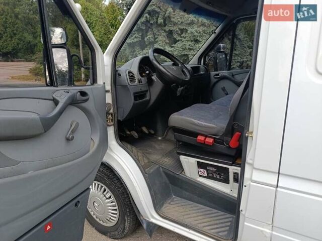 Білий Мерседес Sprinter, об'ємом двигуна 2.2 л та пробігом 252 тис. км за 11000 $, фото 15 на Automoto.ua