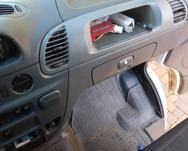 Білий Мерседес Sprinter, об'ємом двигуна 2.7 л та пробігом 694 тис. км за 8700 $, фото 14 на Automoto.ua