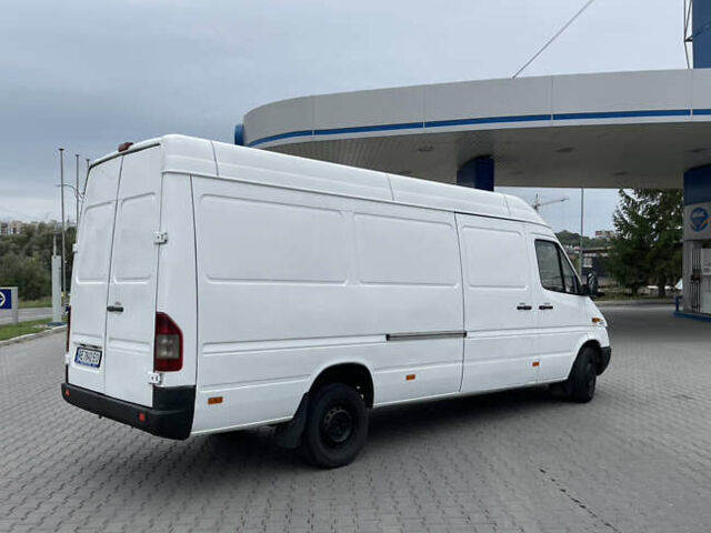 Білий Мерседес Sprinter, об'ємом двигуна 2.2 л та пробігом 555 тис. км за 10999 $, фото 4 на Automoto.ua