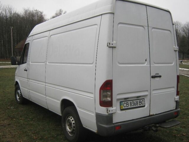 Білий Мерседес Sprinter, об'ємом двигуна 2.2 л та пробігом 320 тис. км за 9000 $, фото 6 на Automoto.ua