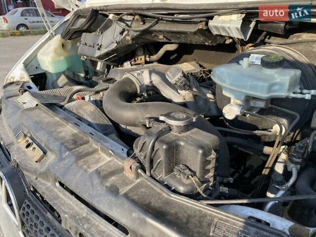 Білий Мерседес Sprinter, об'ємом двигуна 0 л та пробігом 220 тис. км за 12000 $, фото 18 на Automoto.ua