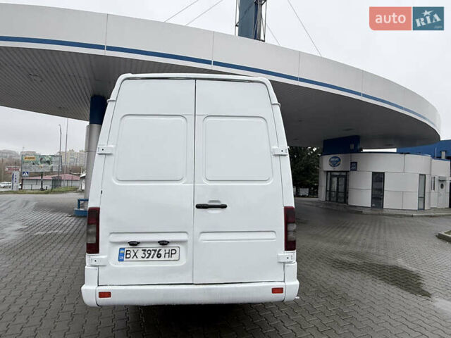 Белый Мерседес Sprinter, объемом двигателя 2.15 л и пробегом 450 тыс. км за 7499 $, фото 12 на Automoto.ua