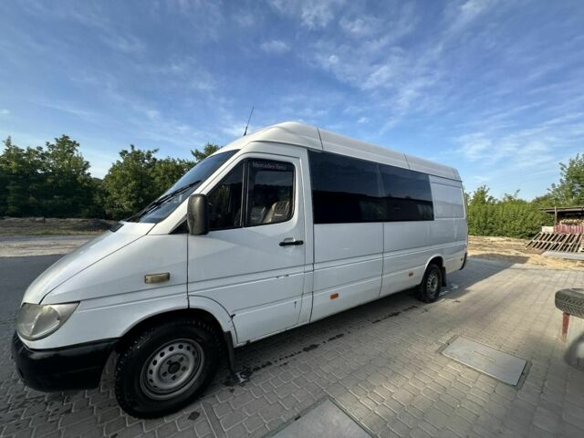 Білий Мерседес Sprinter, об'ємом двигуна 2.1 л та пробігом 1000 тис. км за 9500 $, фото 3 на Automoto.ua