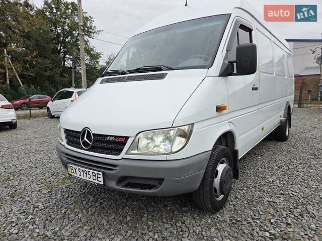 Белый Мерседес Sprinter, объемом двигателя 2.7 л и пробегом 350 тыс. км за 18900 $, фото 8 на Automoto.ua