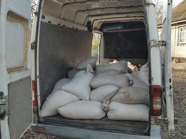 Белый Мерседес Sprinter, объемом двигателя 2.1 л и пробегом 600 тыс. км за 8500 $, фото 3 на Automoto.ua