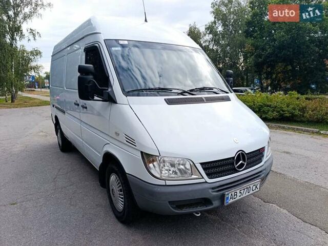 Білий Мерседес Sprinter, об'ємом двигуна 2.2 л та пробігом 252 тис. км за 11000 $, фото 9 на Automoto.ua