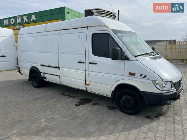 Белый Мерседес Sprinter, объемом двигателя 2.7 л и пробегом 470 тыс. км за 9000 $, фото 11 на Automoto.ua