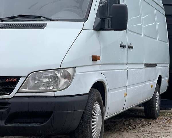 Білий Мерседес Sprinter, об'ємом двигуна 2.15 л та пробігом 370 тис. км за 6500 $, фото 2 на Automoto.ua