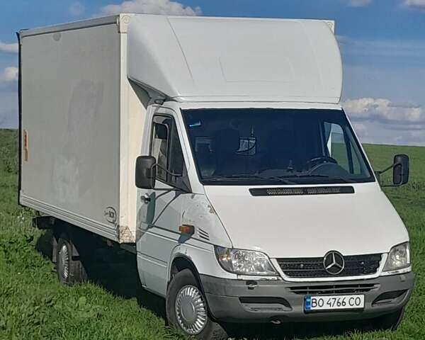 Белый Мерседес Sprinter, объемом двигателя 2.7 л и пробегом 510 тыс. км за 12500 $, фото 1 на Automoto.ua
