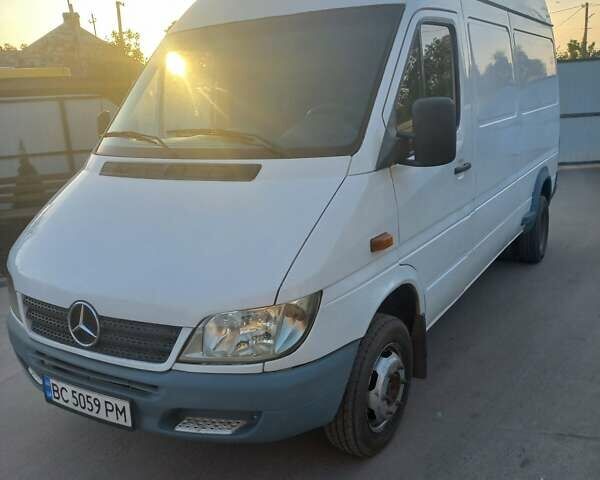 Білий Мерседес Sprinter, об'ємом двигуна 2.15 л та пробігом 450 тис. км за 10777 $, фото 2 на Automoto.ua