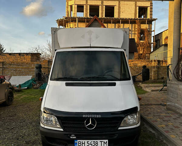 Белый Мерседес Sprinter, объемом двигателя 2.7 л и пробегом 540 тыс. км за 9500 $, фото 8 на Automoto.ua