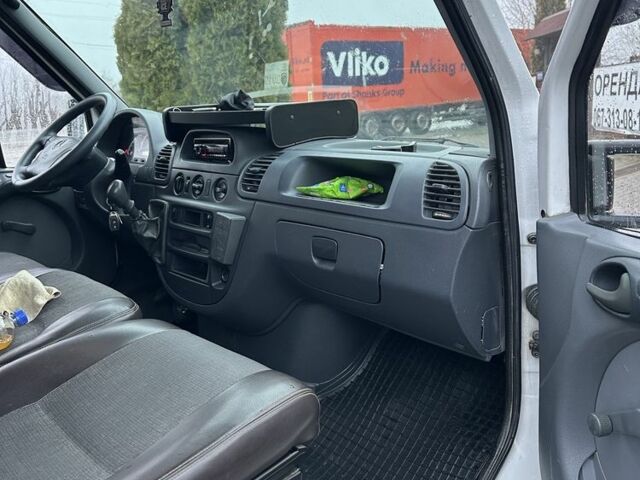 Белый Мерседес Sprinter, объемом двигателя 2.1 л и пробегом 850 тыс. км за 10500 $, фото 14 на Automoto.ua