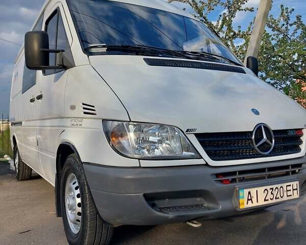 Белый Мерседес Sprinter, объемом двигателя 2.2 л и пробегом 301 тыс. км за 10600 $, фото 48 на Automoto.ua